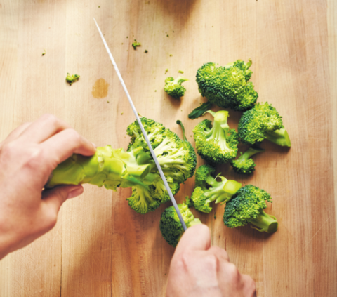 Broccoli (Cut-Up)